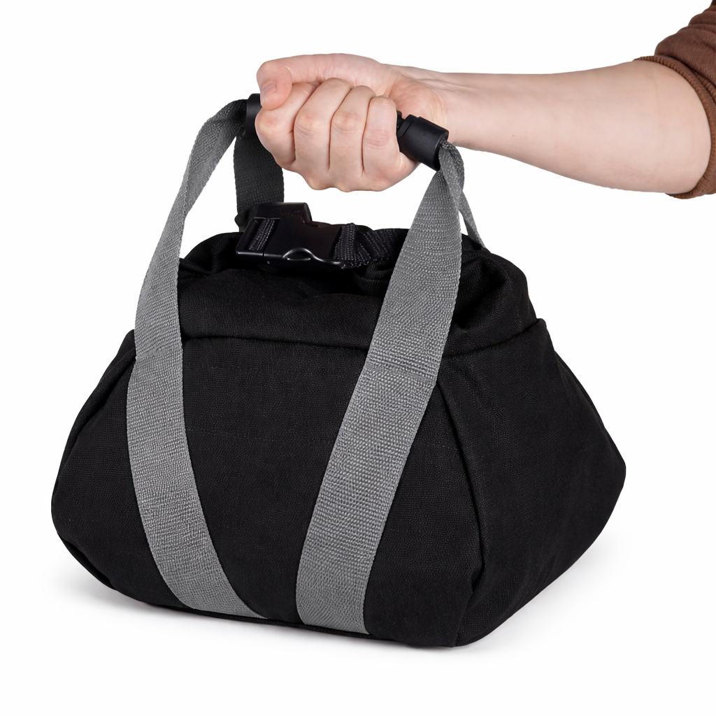 sac sable remplie main